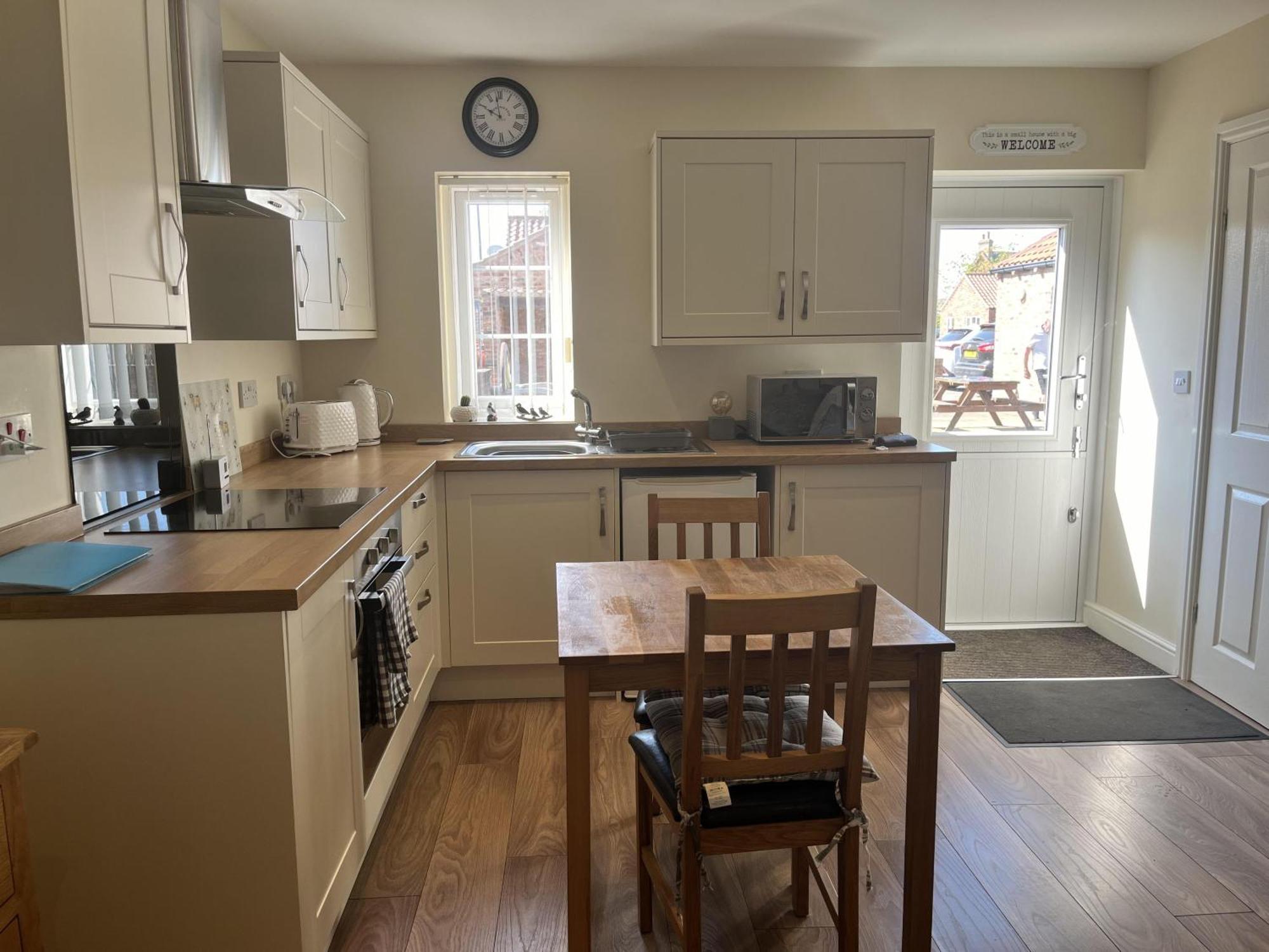 Cosy Village Location - One Bedroom Barn Barmston エクステリア 写真